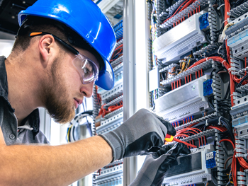SCH_CareerElectrician_350x263.jpg